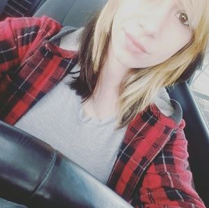 Meet your Posher, Lacey